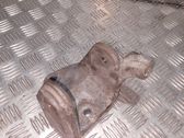 Engine mounting bracket