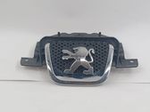 Manufacturer badge logo/emblem