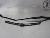 Front wiper blade arm