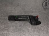 Fender mounting bracket