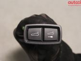 Tailgate/boot open switch button