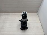 Gear selector/shifter in gearbox