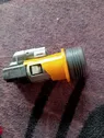 12 V ligzda (priekšā)