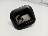 Parcel shelf load cover mount bracket