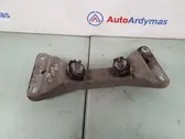 Gearbox mounting bracket