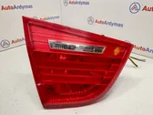 Tailgate rear/tail lights