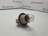 Etuajovalon polttimo