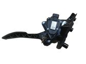 Accelerator throttle pedal