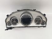 Geschwindigkeitsmesser Cockpit