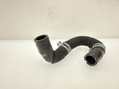 Tuyau de liquide de refroidissement moteur