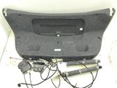 Tavaratilan luukun hydrauliikkasarja