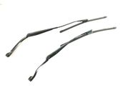 Windshield/front glass wiper blade