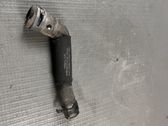 Tuyau de liquide de refroidissement moteur