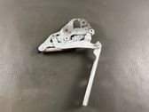 Engine bonnet/hood hinges