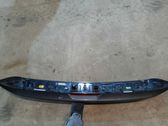 Tailgate/trunk spoiler