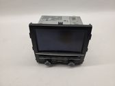 Radio / CD-Player / DVD-Player / Navigation