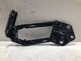 Engine bonnet/hood hinges