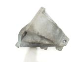 Engine mounting bracket