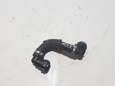 Tuyau de liquide de refroidissement moteur