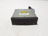 Radio / CD-Player / DVD-Player / Navigation