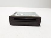 Radio / CD-Player / DVD-Player / Navigation