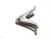 Engine mounting bracket