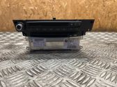 Radio / CD-Player / DVD-Player / Navigation