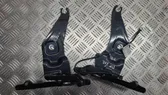 Engine bonnet/hood hinges