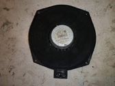 Altavoz de alta frecuencia en la puerta delantera