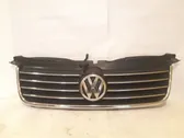 Front bumper upper radiator grill