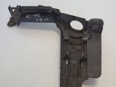 Headlight/headlamp mounting bracket