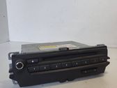 Radio/CD/DVD/GPS-pääyksikkö