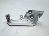 Fender mounting bracket
