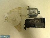 Motor del regulador de la ventanilla de la puerta delantera