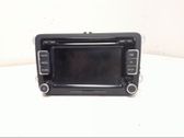 Radio / CD-Player / DVD-Player / Navigation