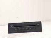 Radio / CD-Player / DVD-Player / Navigation