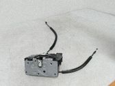Serrure de porte avant