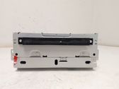 Radio / CD-Player / DVD-Player / Navigation