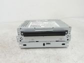 Радио/ проигрыватель CD/DVD / навигация