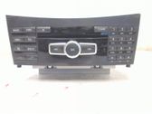 Radio / CD-Player / DVD-Player / Navigation