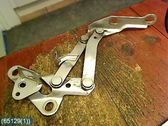 Engine bonnet/hood hinges