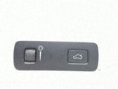 Bouton interrupteur ouverture du coffre