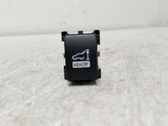 Tailgate/boot open switch button