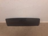 Tailgate/trunk spoiler