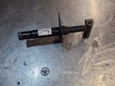 Front bumper mounting bracket