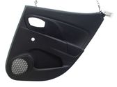 Moldura del tarjetero de la puerta trasera