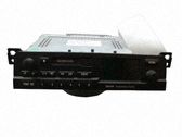 Radio / CD-Player / DVD-Player / Navigation