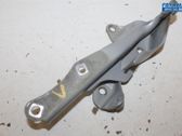 Engine bonnet/hood hinges