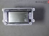 Radio / CD-Player / DVD-Player / Navigation
