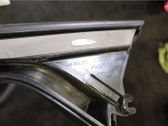 Tailgate/trunk spoiler